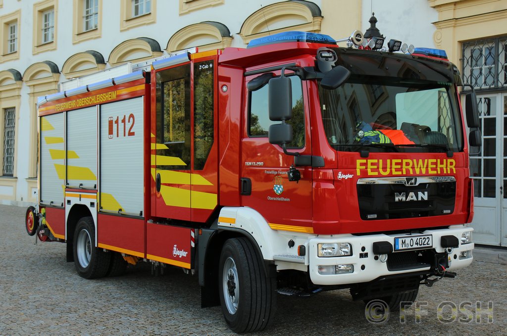 Gaffer behindern Feuerwehr bei Einsatz
